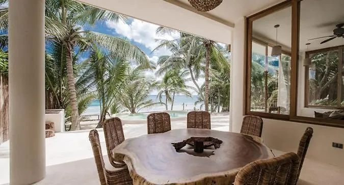 Beachfront * Tulum