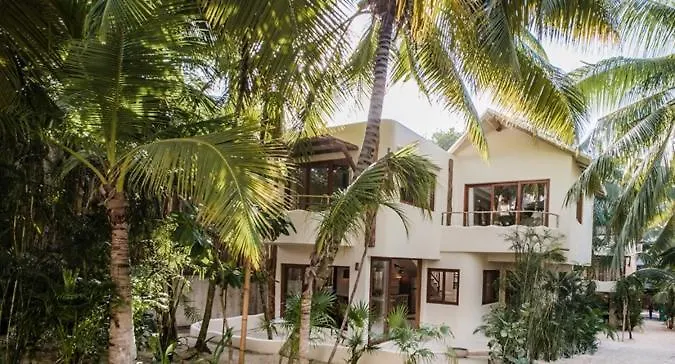 Holiday home Beachfront